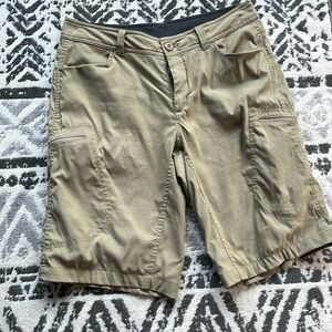 Eddie Bauer First Ascent Shorts